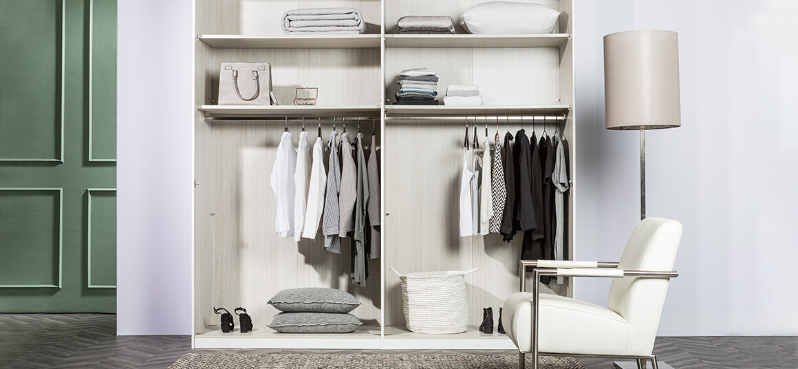1732 - Blog | Kledingkast inrichten - foto 1 - desktop