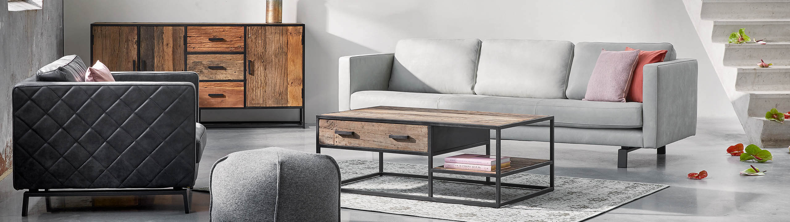 1748d_salontafel mangohout