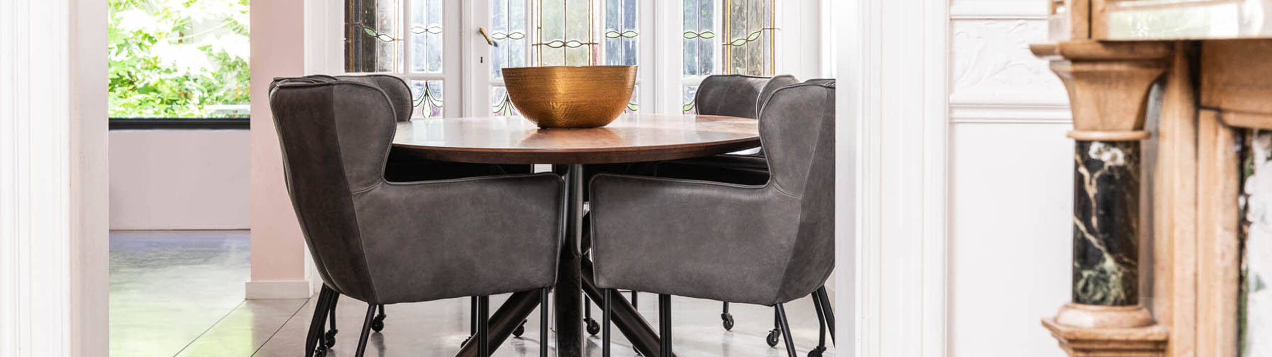 1789 ronde tafel met eetkamerfauteuils Hd