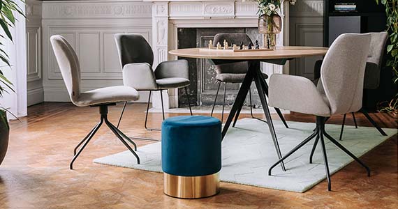 Kleine eettafels, grote plaatsmakers