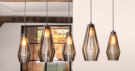 De mooiste lampen voor boven de eettafel