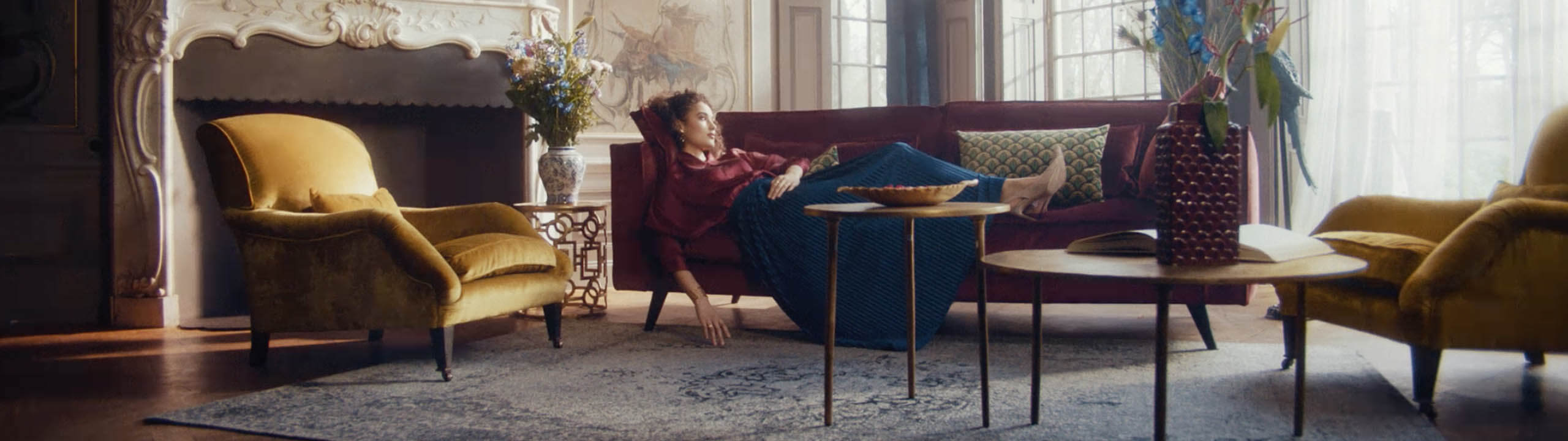 1662 | Blog tv commercial: bank suite | fauteuil garreth
