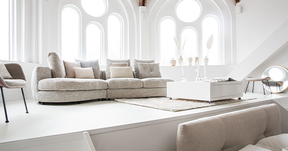 Ton sur ton: wonderlijk wit en puur nude voor een ingetogen living 