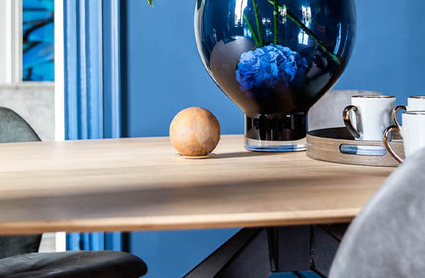 Uitschuifbare eiken eettafel