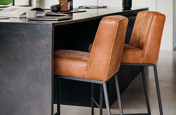 barstoelen-bruin