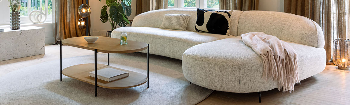 Hoekbank met relaxfunctie
