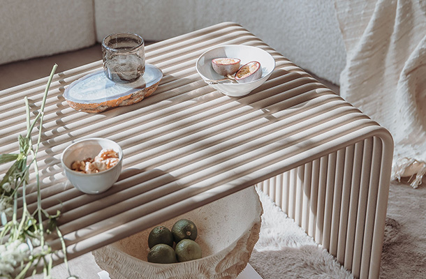 Beige salontafel