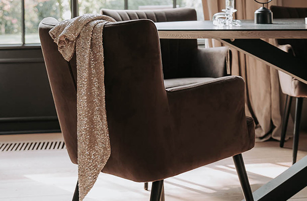 Eetkamerstoel velvet taupe