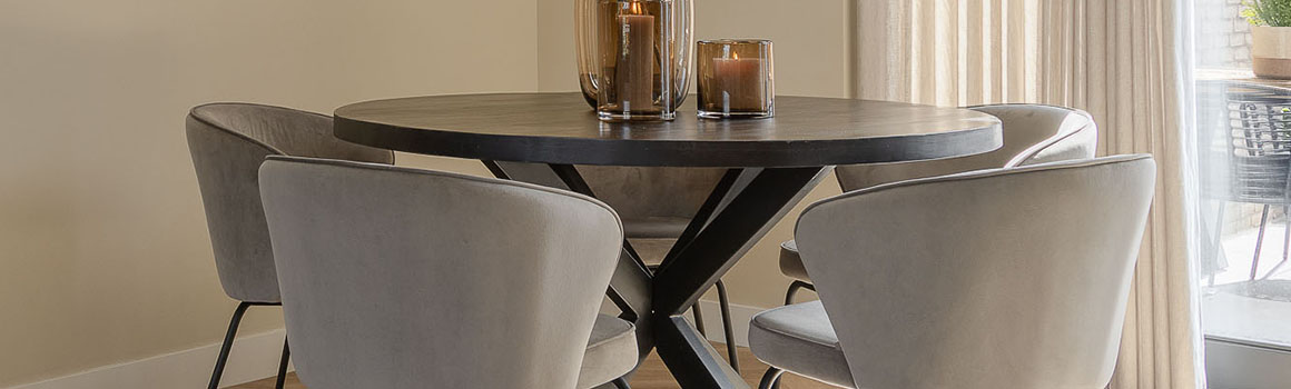 Kleine ronde eettafel