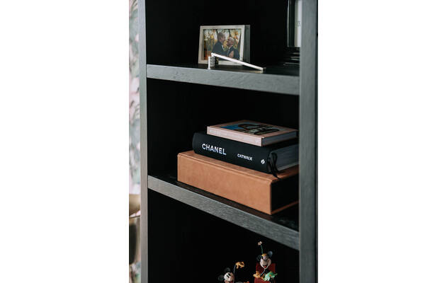 Goossens opbergkast barcelona zwart eiken - 8215741-02