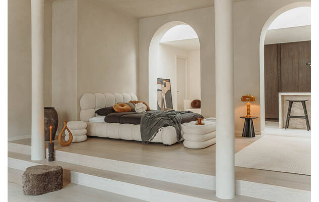 Goossens gestoffeerd bedframe cloud beige stof - 8244044-goossens-cloud-bedframe-stof-01