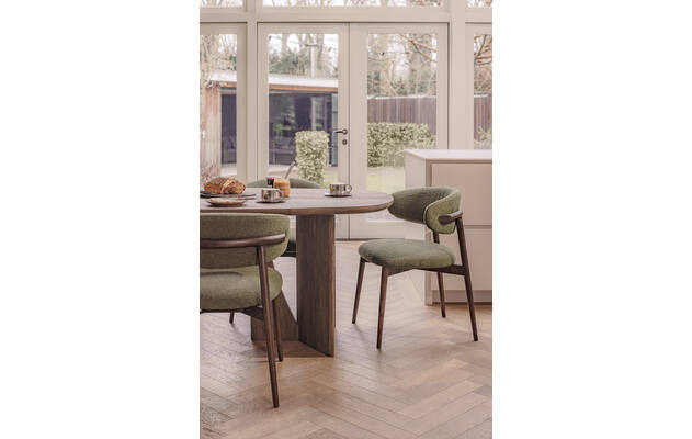 Goossens eetkamerstoel diede groen stof - 8260229-goossens-slim-eettafel-eiken-bruin-04