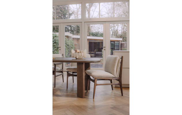 Goossens eettafel slim donker bruin eiken - 8260230-goossens-slim-eettafel-eiken-donker-bruin-03