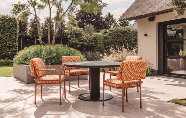 Goossens tuintafel cannes zwart leefbeton - 8260635-goossens-cannes-tuintafels-leefbeton-01