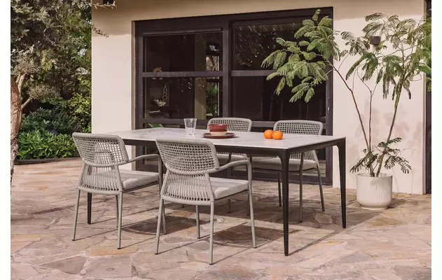 Goossens tuinstoel sestri bruin buitenstof - 8260638-goossens-mundi-eettafel-keramiek-wit-01