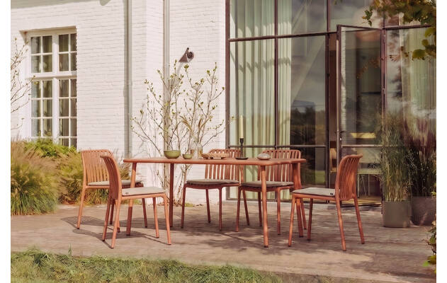 Goossens tuintafel verge oranje metaal - 8260642-goossens-verge-tuintafels-metaal-01