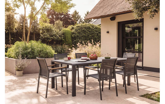 Goossens tuintafel yngvar grijs aluminium - 8260643-goossens-yngvar-tuintafels-aluminium-01