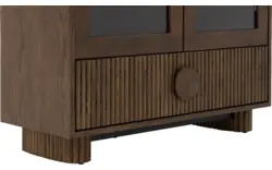 Goossens basic vitrinekast melani bruin eiken - 8243327-goossens-basic-melani-vitrinekast-eiken-01