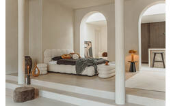 Goossens gestoffeerd bedframe cloud beige stof - 8244044-goossens-cloud-bedframe-stof-01