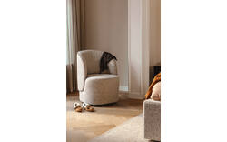 Goossens draaifauteuil gando beige stof - 8260233-goossens-gando-fauteuil-stof-01