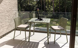 Goossens tuintafel verge groen metaal - 8260641-goossens-verge-tuintafels-metaal-01
